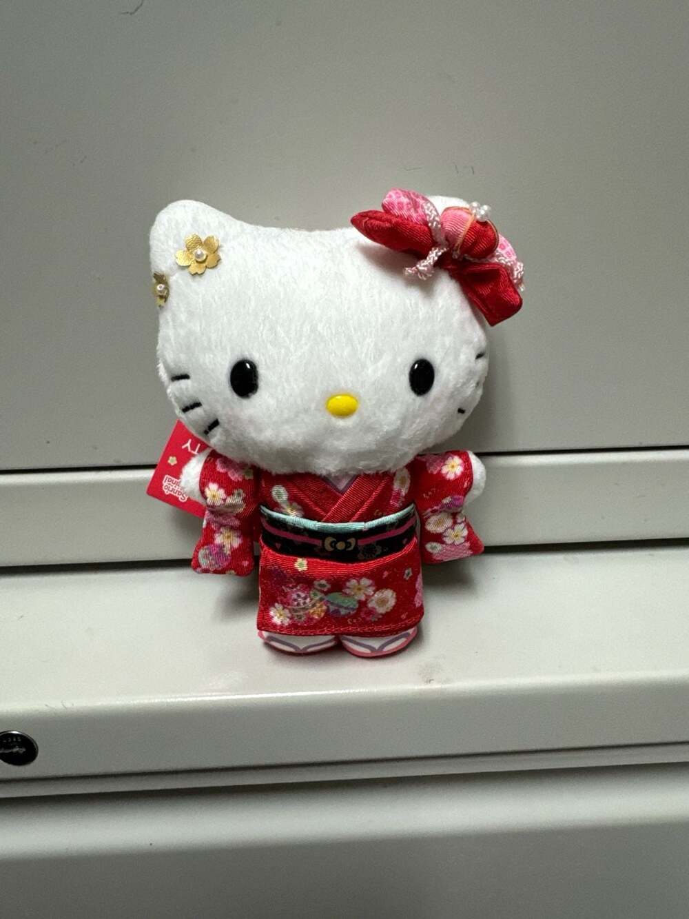Sanrio Hello Kitty Kimono Mascot Holder Plush Keychain Sakura 2024